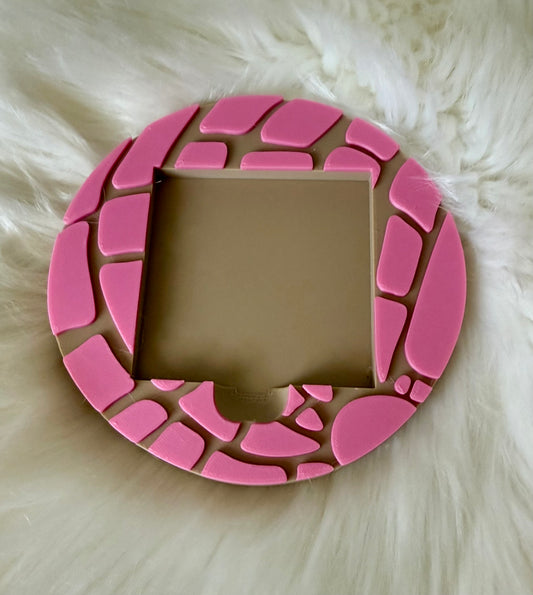 Concha Sticky Note Pad Holder